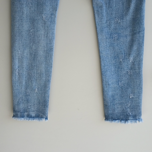 POL - Picture 5 of 7